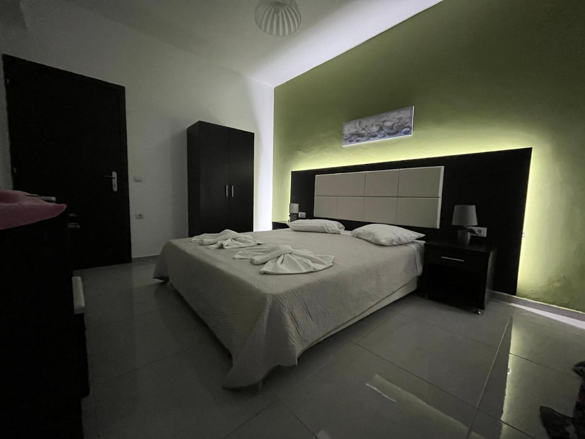 Villa Antonis Deluxe Apartments أمودي المظهر الخارجي الصورة