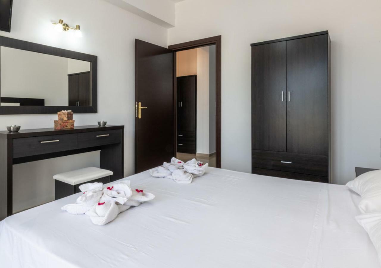 Villa Antonis Deluxe Apartments أمودي المظهر الخارجي الصورة
