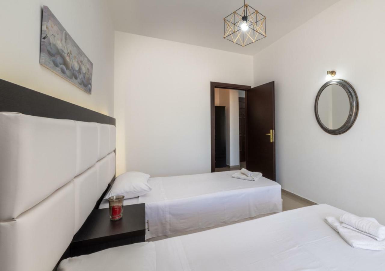 Villa Antonis Deluxe Apartments أمودي المظهر الخارجي الصورة