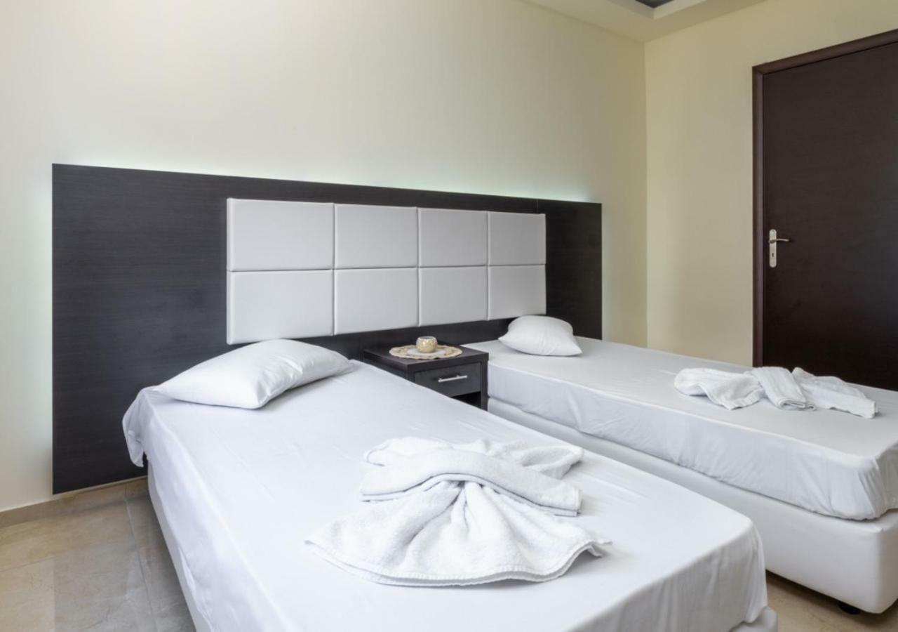 Villa Antonis Deluxe Apartments أمودي المظهر الخارجي الصورة