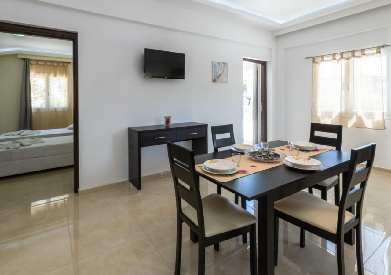 Villa Antonis Deluxe Apartments أمودي المظهر الخارجي الصورة