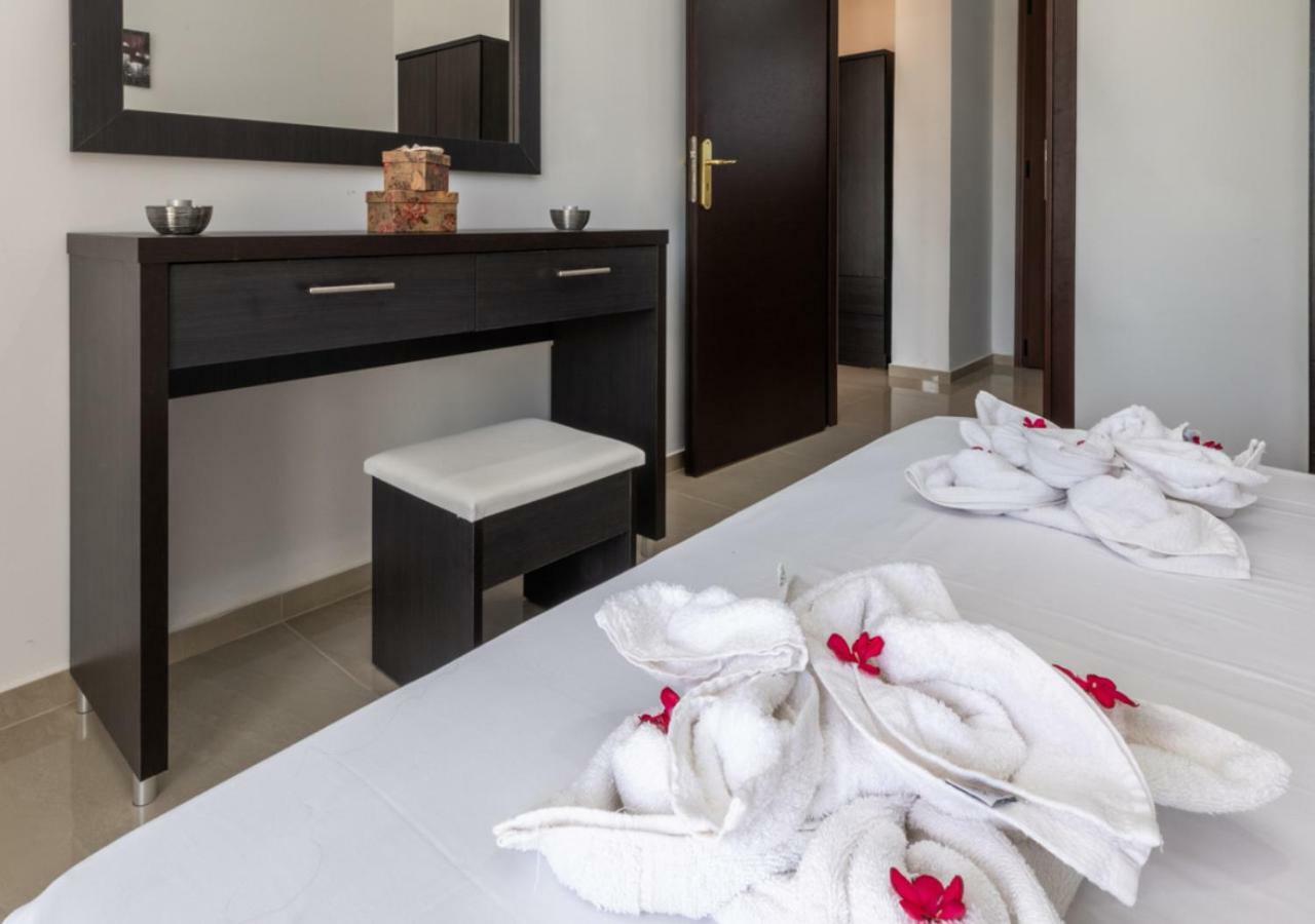 Villa Antonis Deluxe Apartments أمودي المظهر الخارجي الصورة