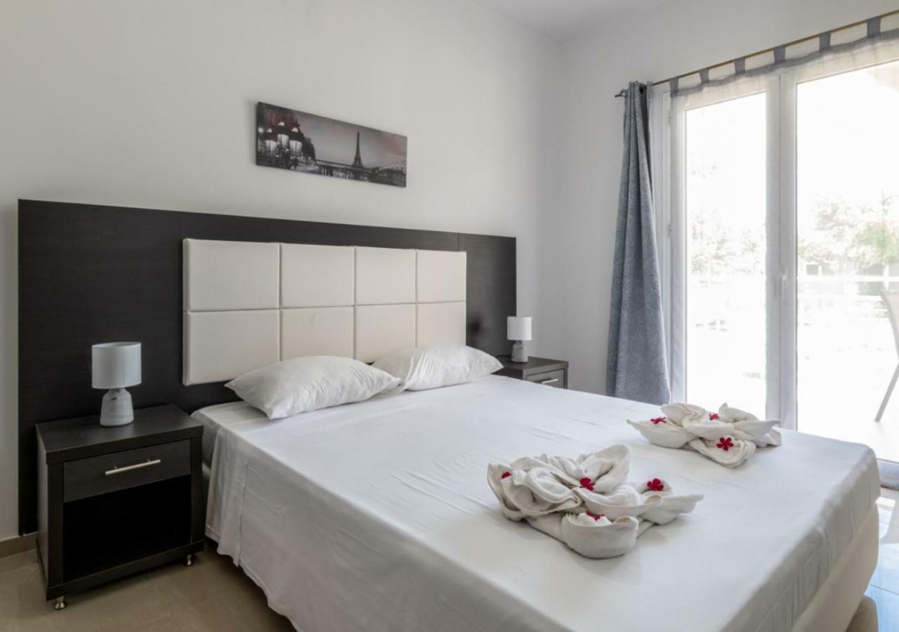 Villa Antonis Deluxe Apartments أمودي المظهر الخارجي الصورة