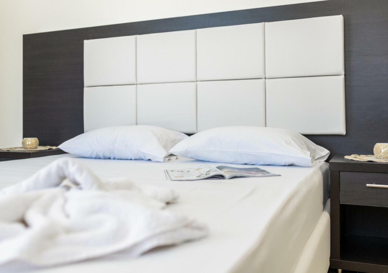 Villa Antonis Deluxe Apartments أمودي المظهر الخارجي الصورة