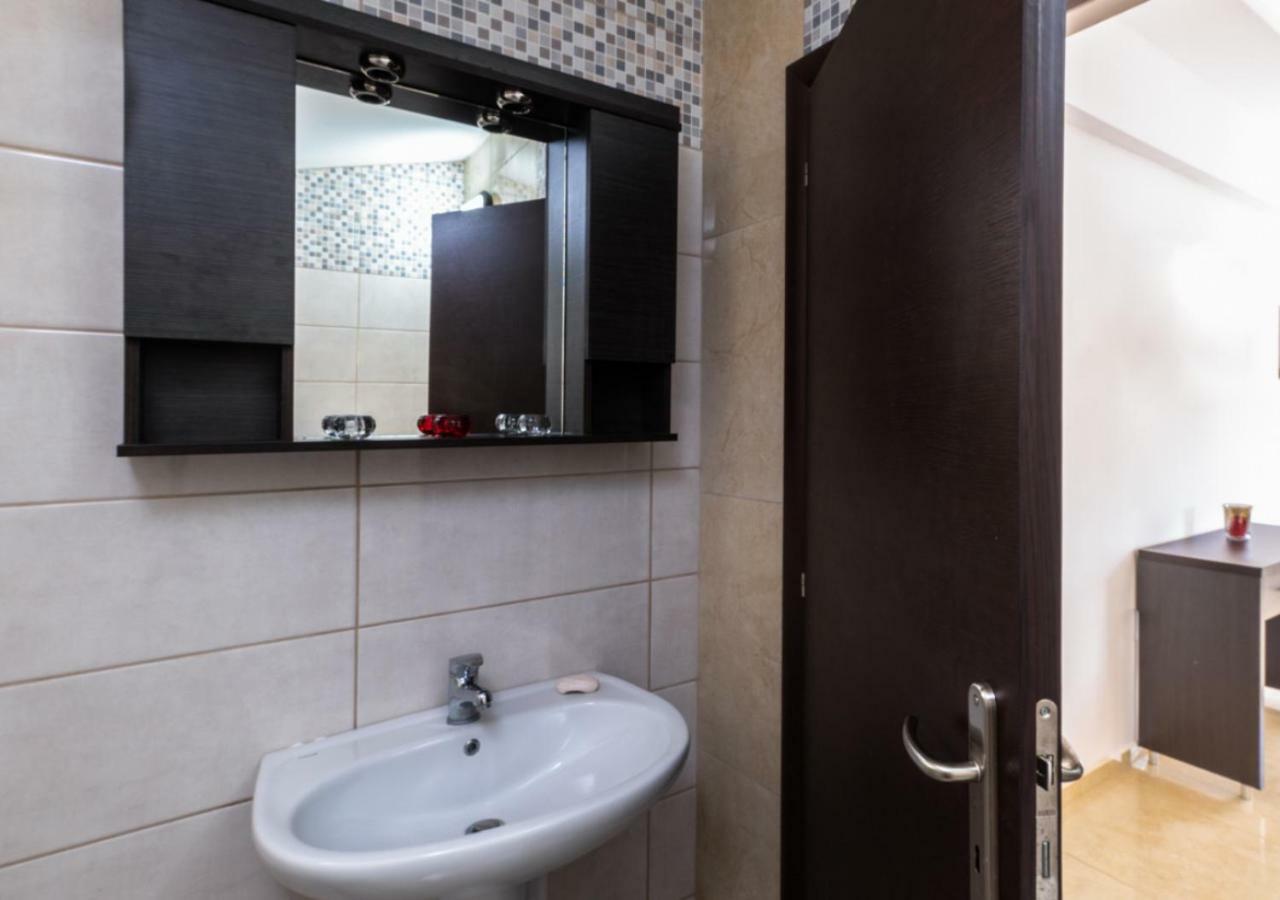 Villa Antonis Deluxe Apartments أمودي المظهر الخارجي الصورة
